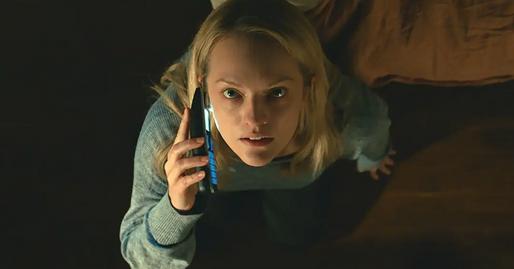 Елизабет Мос в Невидимият